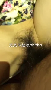 无套狂草广西人妻女神，想瞒着老公当妓女